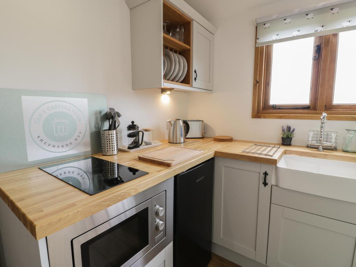 Tan Y Castell Shepherds Hut Llangollen Buitenkant foto